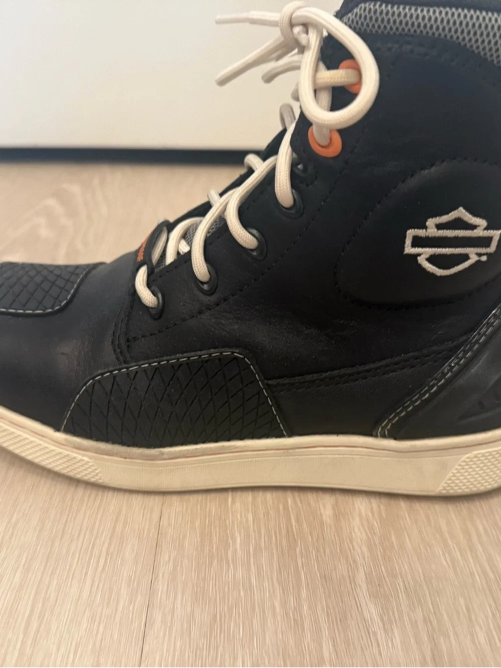 Harley-Davidson Women’s Black Leather High-Top Casual Shoe - Picture 5 of 8